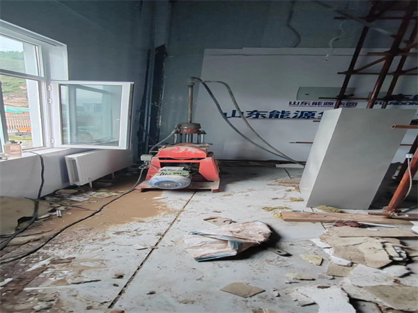 高青地基基础下沉墙体裂缝加固注浆顶升施工